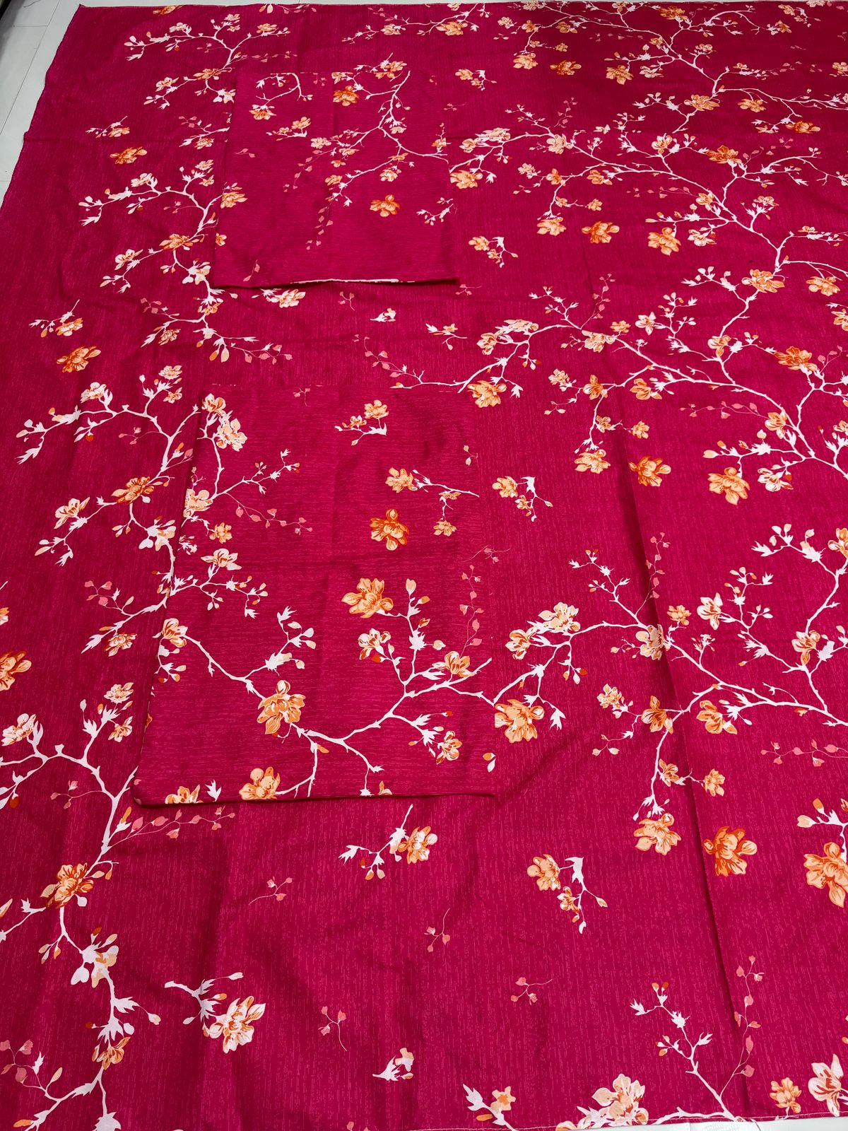 King Size Bedsheet with 2 Pillow Covers