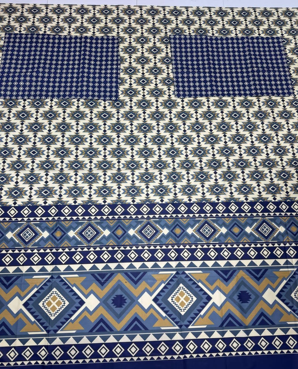 King Size Bedsheet with 2 Pillow Covers