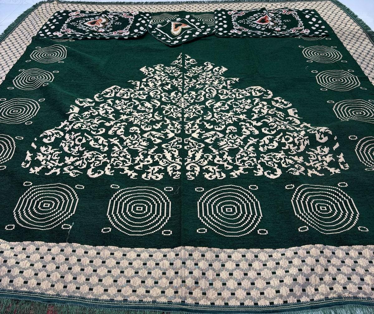 Luxury Jacquard Velvet Bedsheet King Size