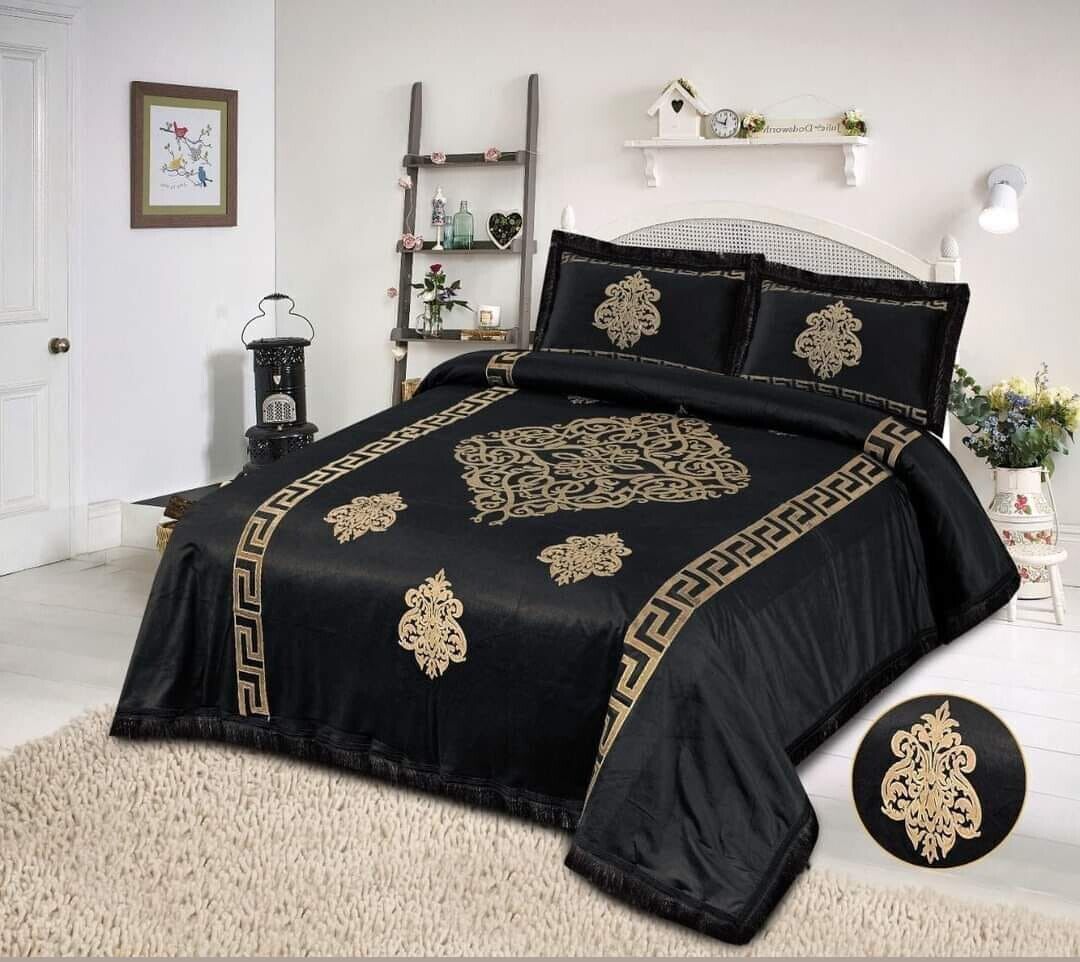 Luxury Laser Cutting Velvet Bedsheet 3-Piece Set – Soft, Elegant & Durable Bedding