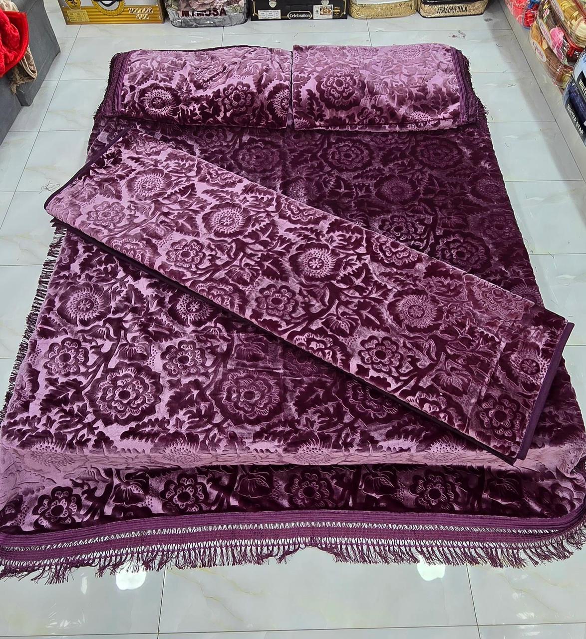 High Quality Embossed Blanket Set 4 Piece Double Size |