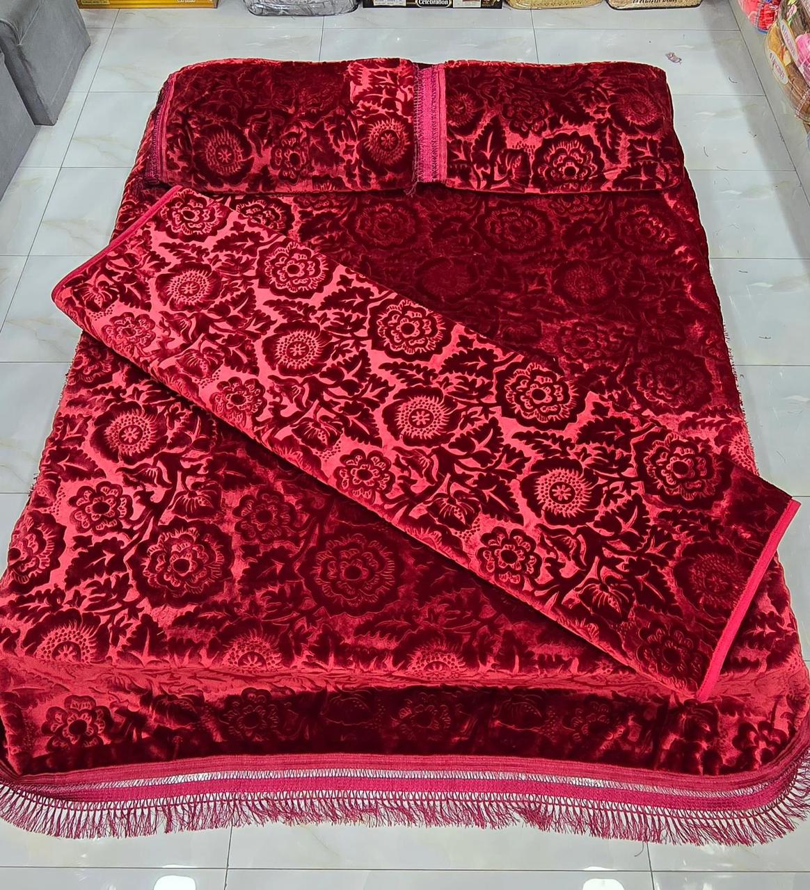 High Quality Embossed Blanket Set 4 Piece Double Size |