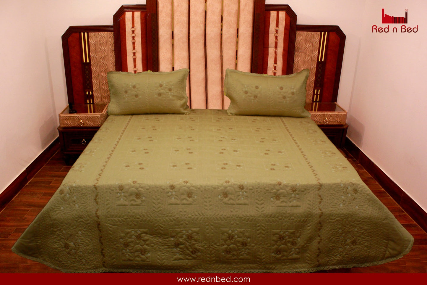 Luxury Quilted Bedsheet 3-Piece Set with Imritree.