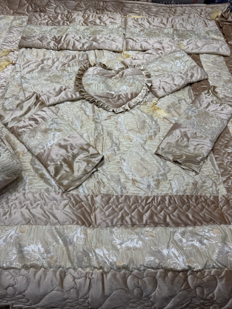Luxury 9-Piece Mulberry Silk Comforter Set
