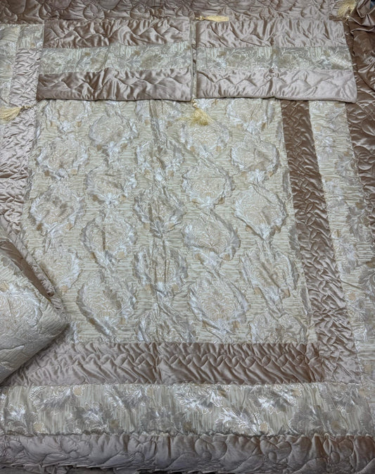 silk comforter set

